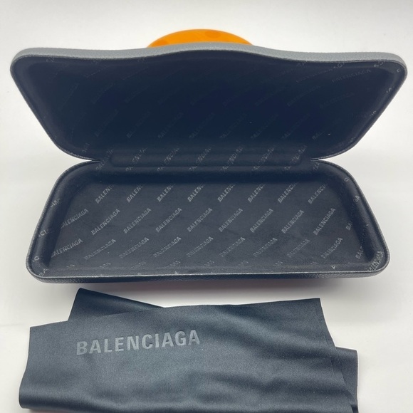 Balenciaga Oversize Logo Sunglasses, Brown, NWT - Picture 13 of 13